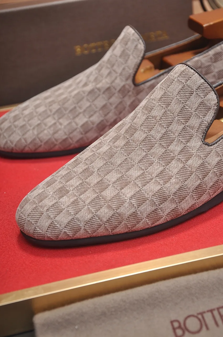 Men's shoes 💰460💶 [Botteg Venetta (BV)] (wallet shoes) exclusive new model official website new model The upper is made of high-quality top calfskin. Delicate feel and flowing luxurious texture. Tailored for refined men to create a noble aura. Delicate and regular Mark hand stitching. Smooth lines. Full sheepskin lining, comfortable to wash sweat. 38-44